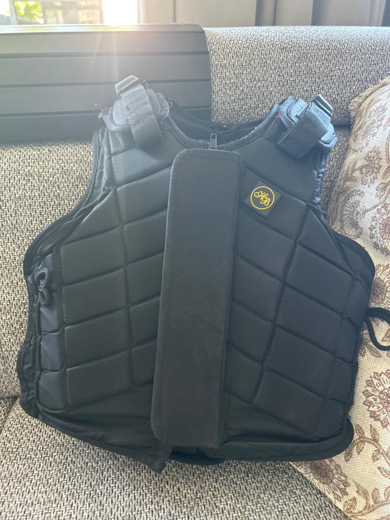 HB bodyprotector kind flex maat 10, Ophalen of Verzenden, Zo goed als nieuw