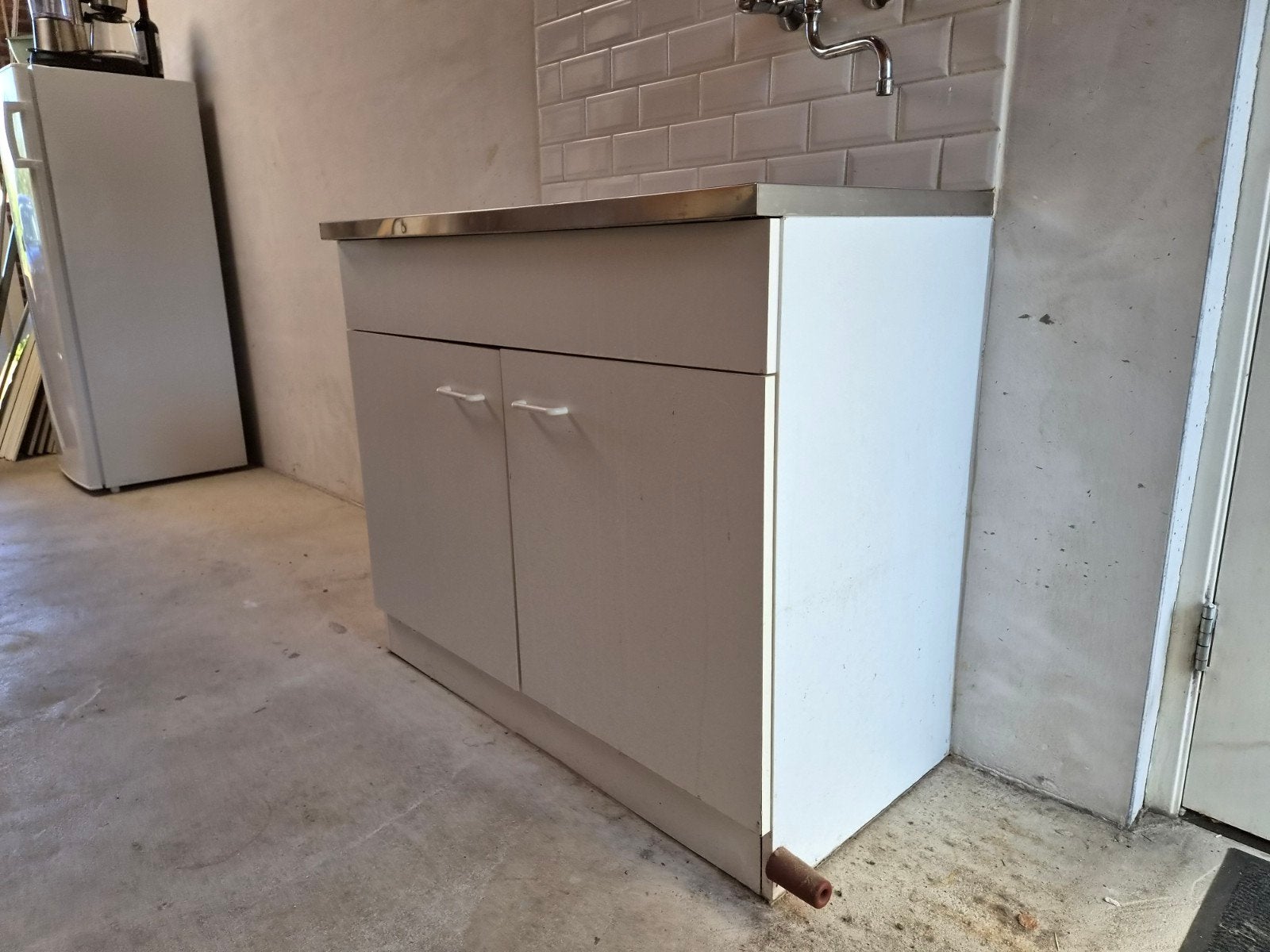 Witte onderkast met metalen blad, Ophalen, Gebruikt