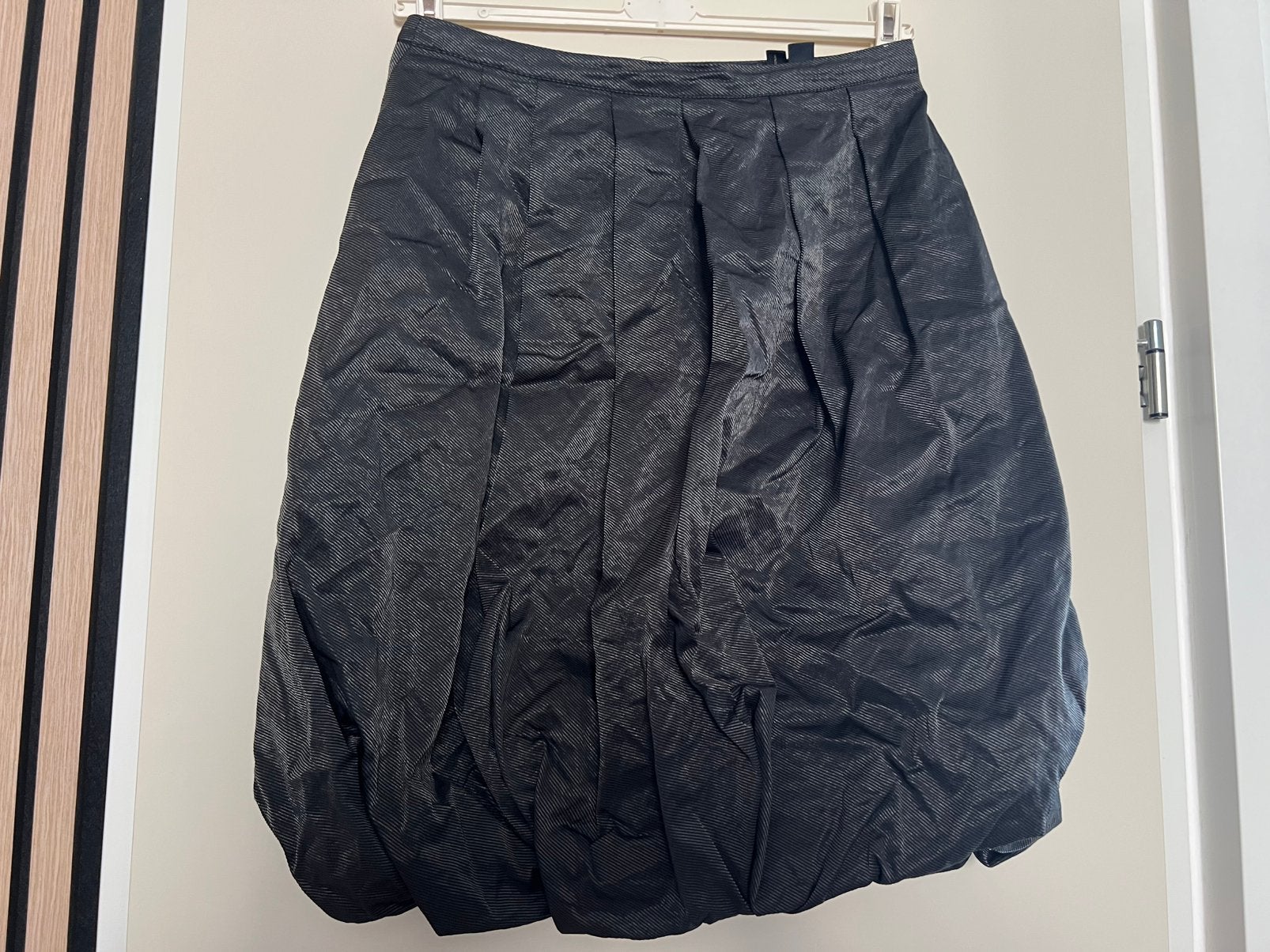 Pauw mooie gestreepte rok/ maat 3, Kleding | Dames, Maat 38/40 (M), Verzenden, Zwart, Zo goed als nieuw