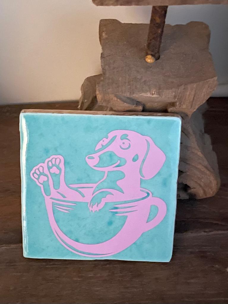 Teckel op tegeltje met naam van je lieve hond erop, Ophalen of Verzenden