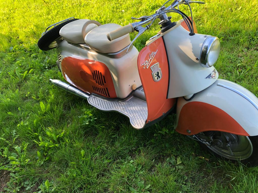 Iwl Berlin oldtimer scooter (zoals Heinkel,Nsu,Vespa ), Motoren, Motoren | Oldtimers, Scooter, 11 kW of minder, 1 cilinder, Minimaal motorrijbewijs A1