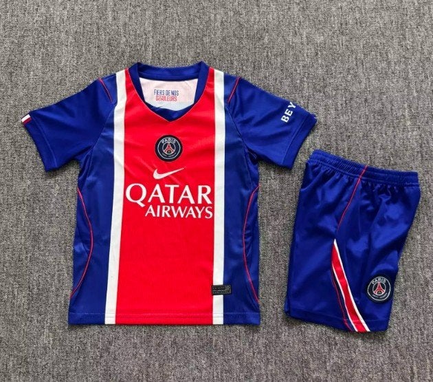 PSG kids tenue 26/27, Maat XS of kleiner, Ophalen of Verzenden, Nieuw, Set