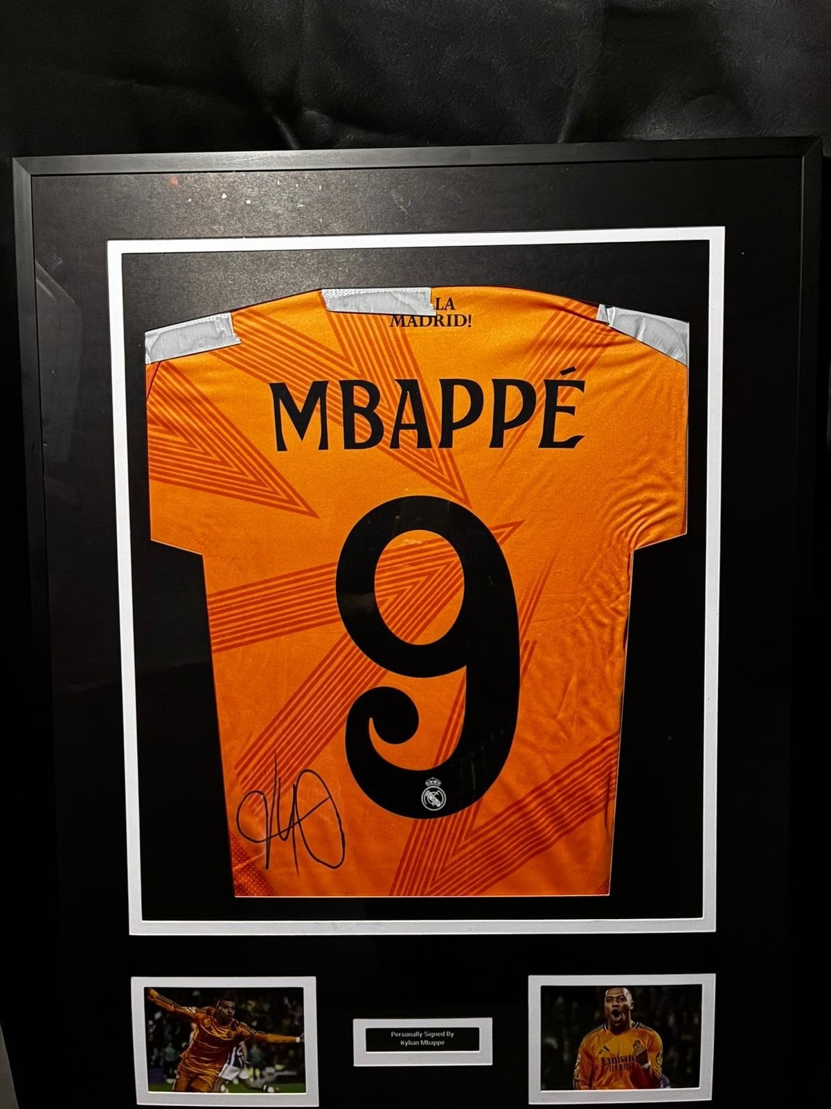 Gesigneerd Kylian Mbappé Real Madrid shirt - Ingelijst, Ophalen, Zo goed als nieuw, Shirt