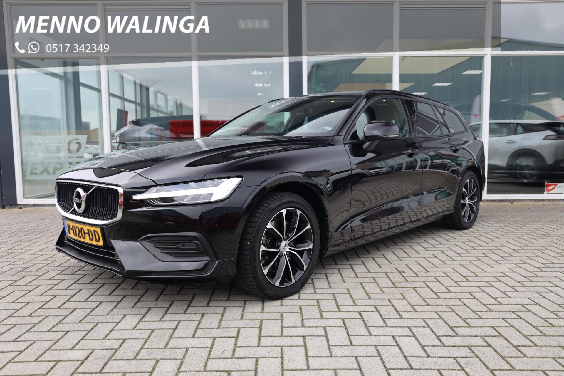 Volvo V60 2.0 B3 Momentum Advantage|Automaat|Trekhaak|Applec, Auto's, Dealer onderhouden, Stof, 4 cilinders, 1634 kg