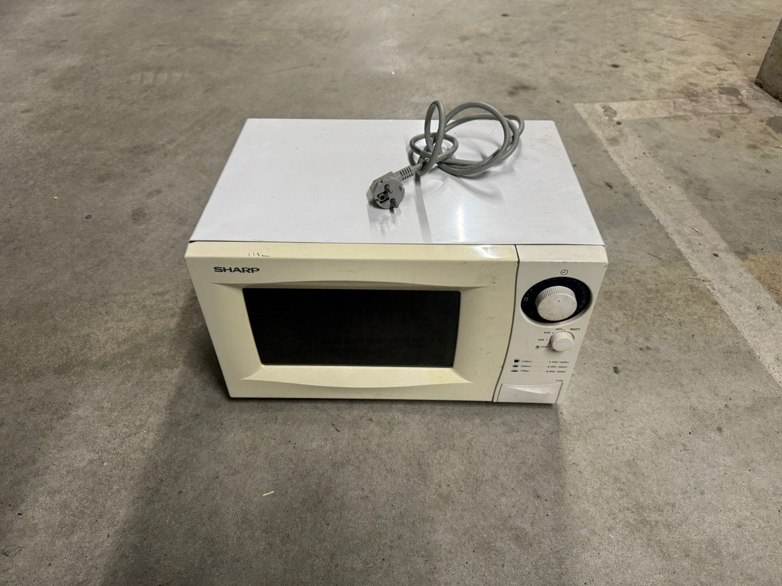 Sharp Marathon magnetron, werkt perfect, met boekje, Gebruikt, Ophalen of Verzenden, Magnetron, Draaiplateau