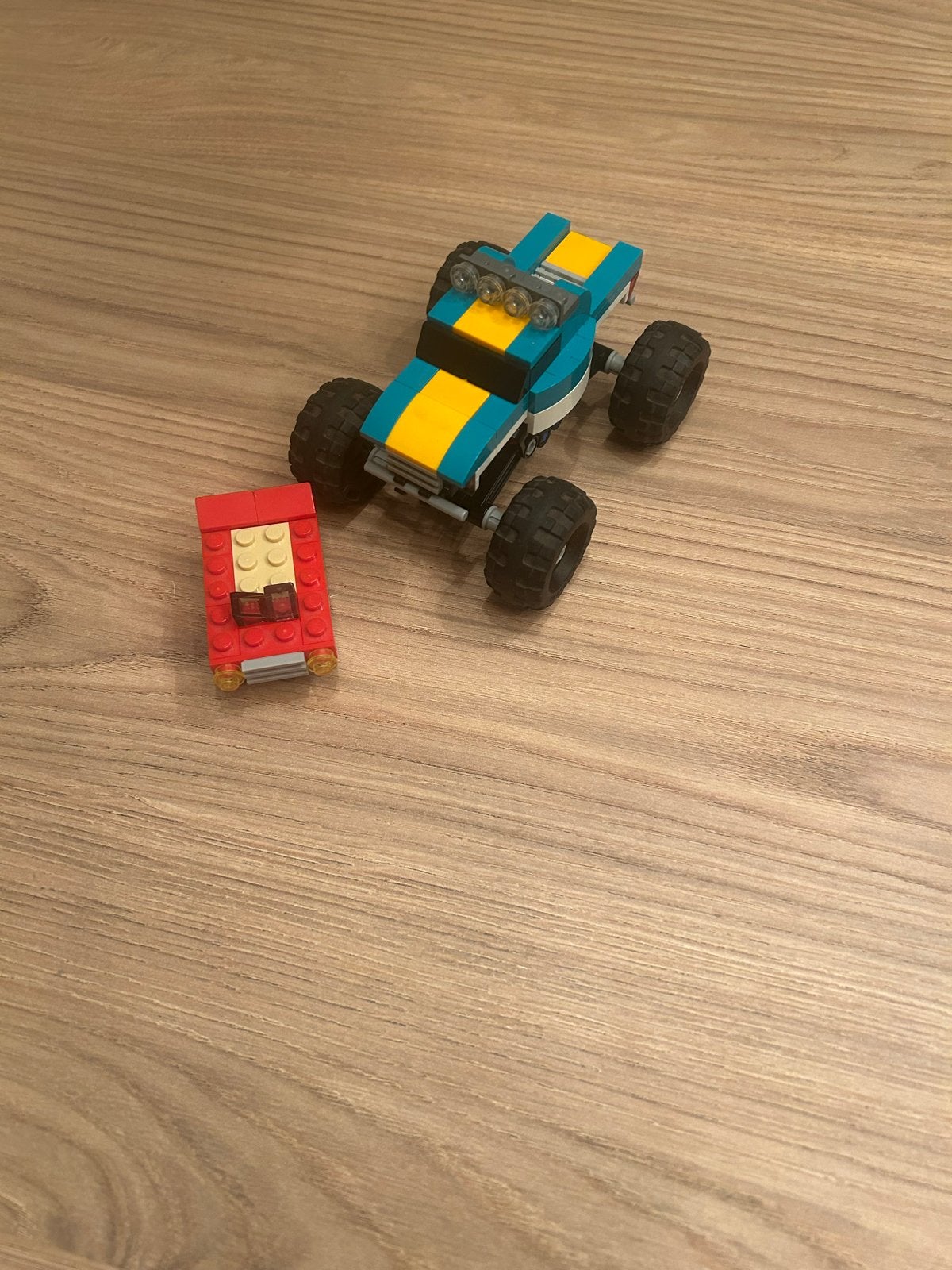 LEGO Creator 31101 Monster Truck 3-in-1 met extra auto, Lego, Ophalen of Verzenden, Zo goed als nieuw, Inclusief instructies