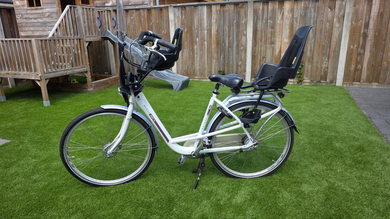 Batavus Mambo Mamafiets met 2 kinderzitjes, Ophalen, 2 zitjes, Trommelrem, 53 tot 56 cm