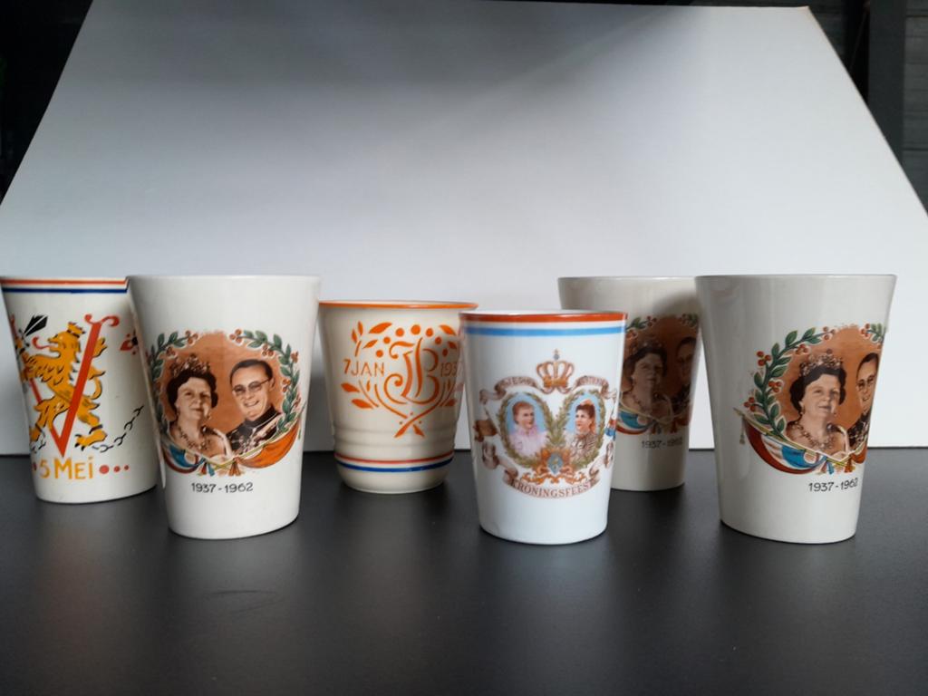 6 Oude oranje bekers, Antiek en Kunst, Ophalen of Verzenden