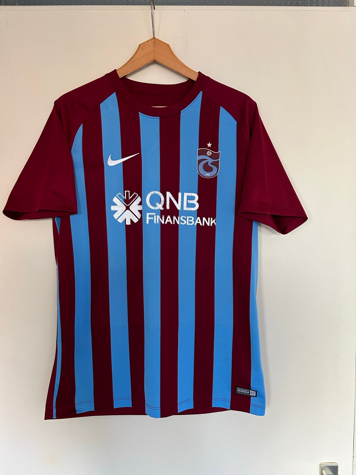 Trabzonspor thuistenue 2017-2018 Burak Yilmaz Maat L, Verzenden, Gedragen, Maat 52/54 (L), Meerkleurig