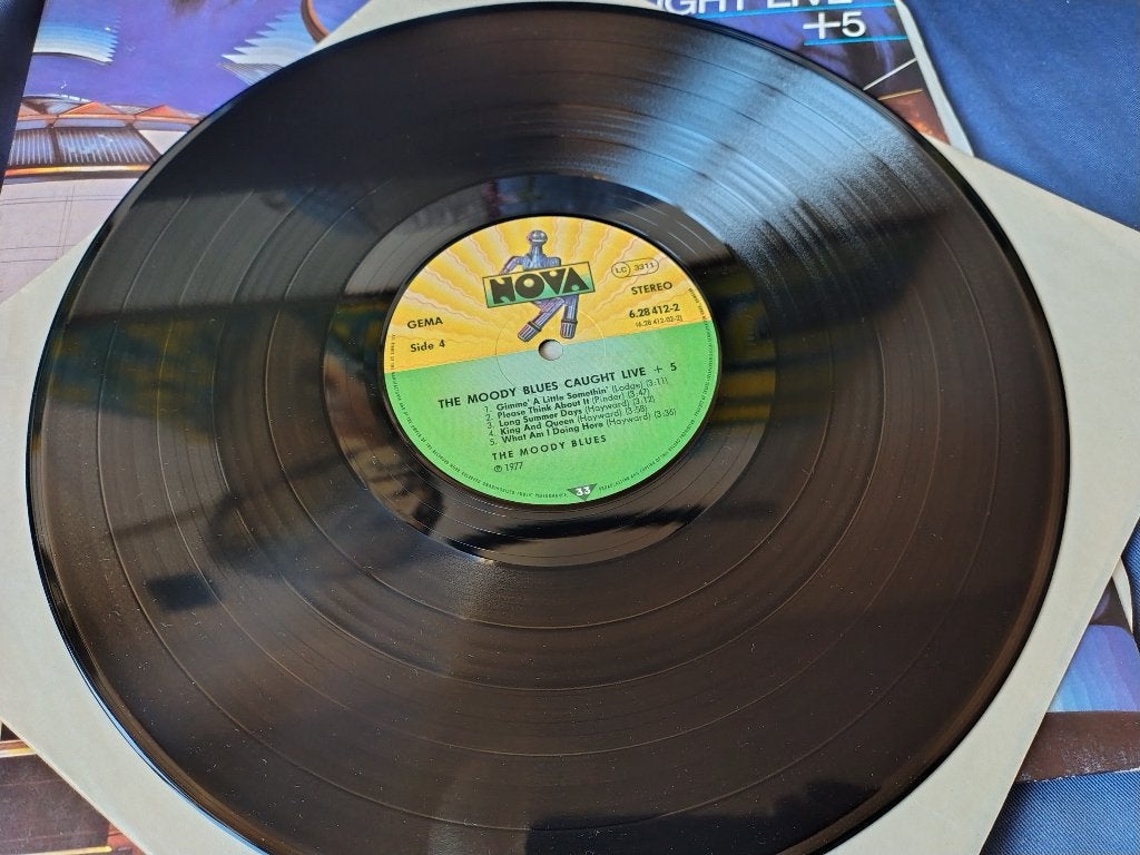 The Moody blues caught live +5 dubbel lp, Ophalen of Verzenden, 12 inch, Poprock, Dubbel-LP