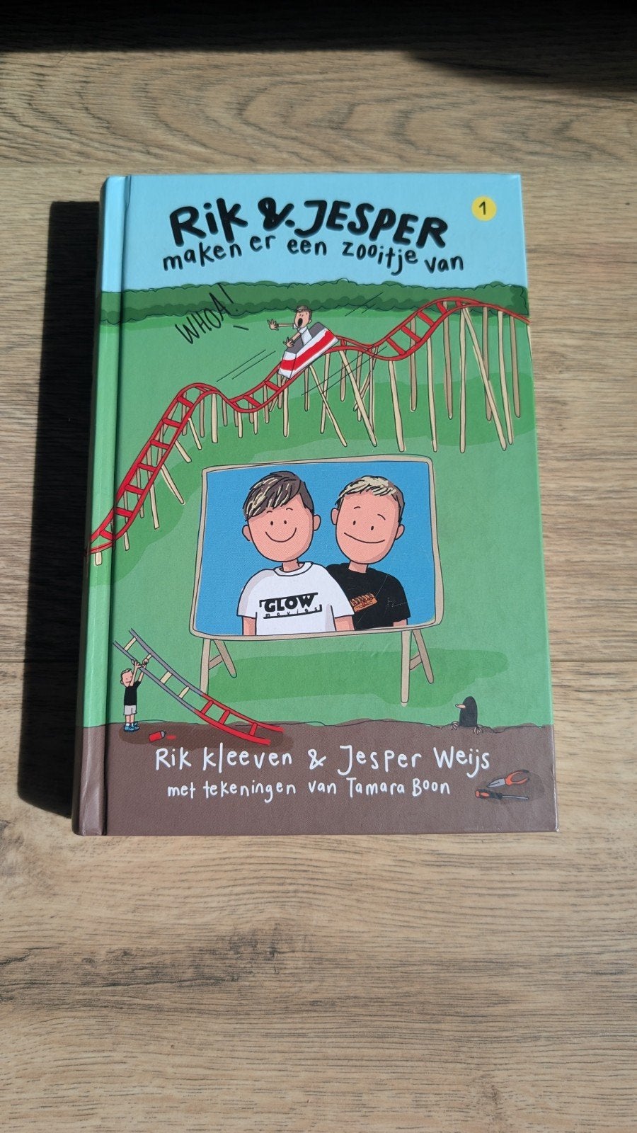 Rik Kleeven - Rik en Jesper maken er een zooitje van, Fictie algemeen, Rik Kleeven; Jesper Weijs, Ophalen of Verzenden, Zo goed als nieuw
