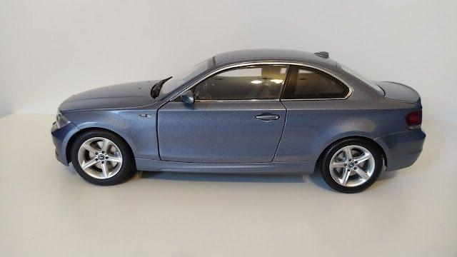 BMW 1er Coupé (E82) kristallblau-met Kyosho 80430427, Ophalen of Verzenden, Zo goed als nieuw, Auto, Kyosho