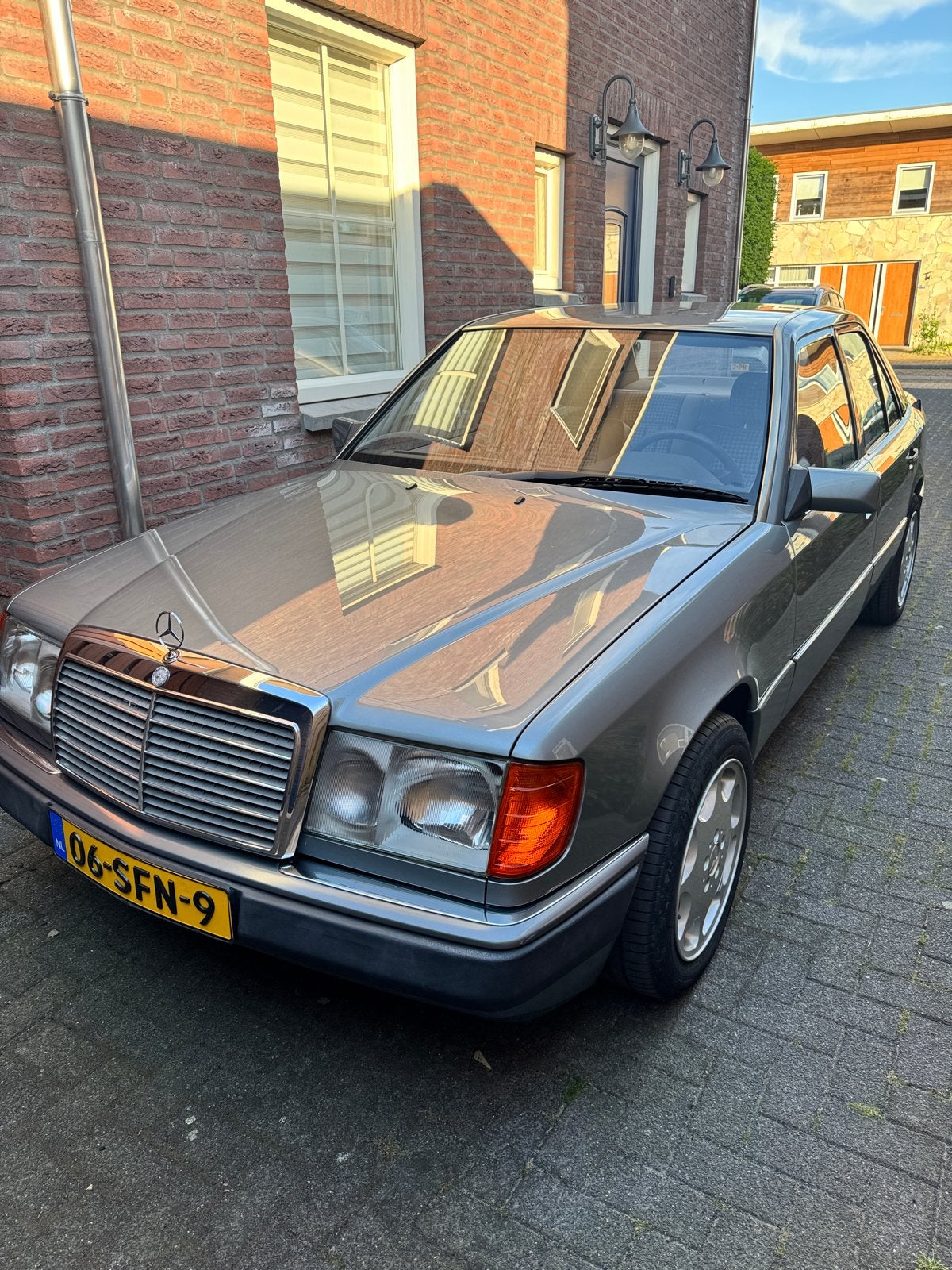 Mercedes-Benz E280 W124 1993 airco, automaat, Automaat, Metallic lak, Grijs, Particulier
