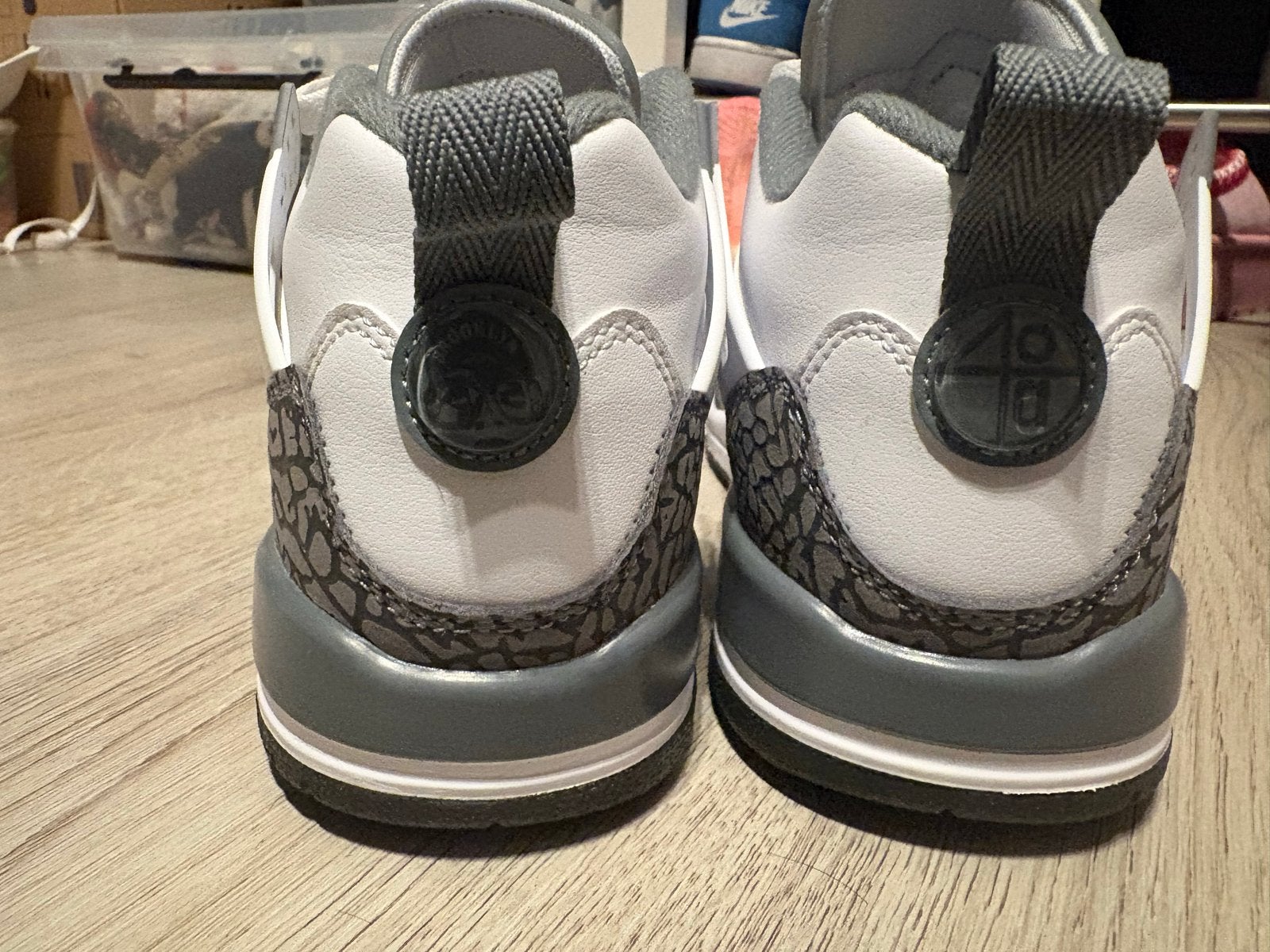 Jordan Spizike Low sneakers - Wit/Grijs. Maat 39, Kleding | Dames, Schoenen, Ophalen of Verzenden, Nieuw, Wit, Sneakers of Gympen