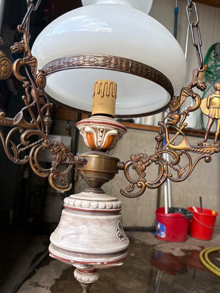 Antieke hanglamp, Ophalen