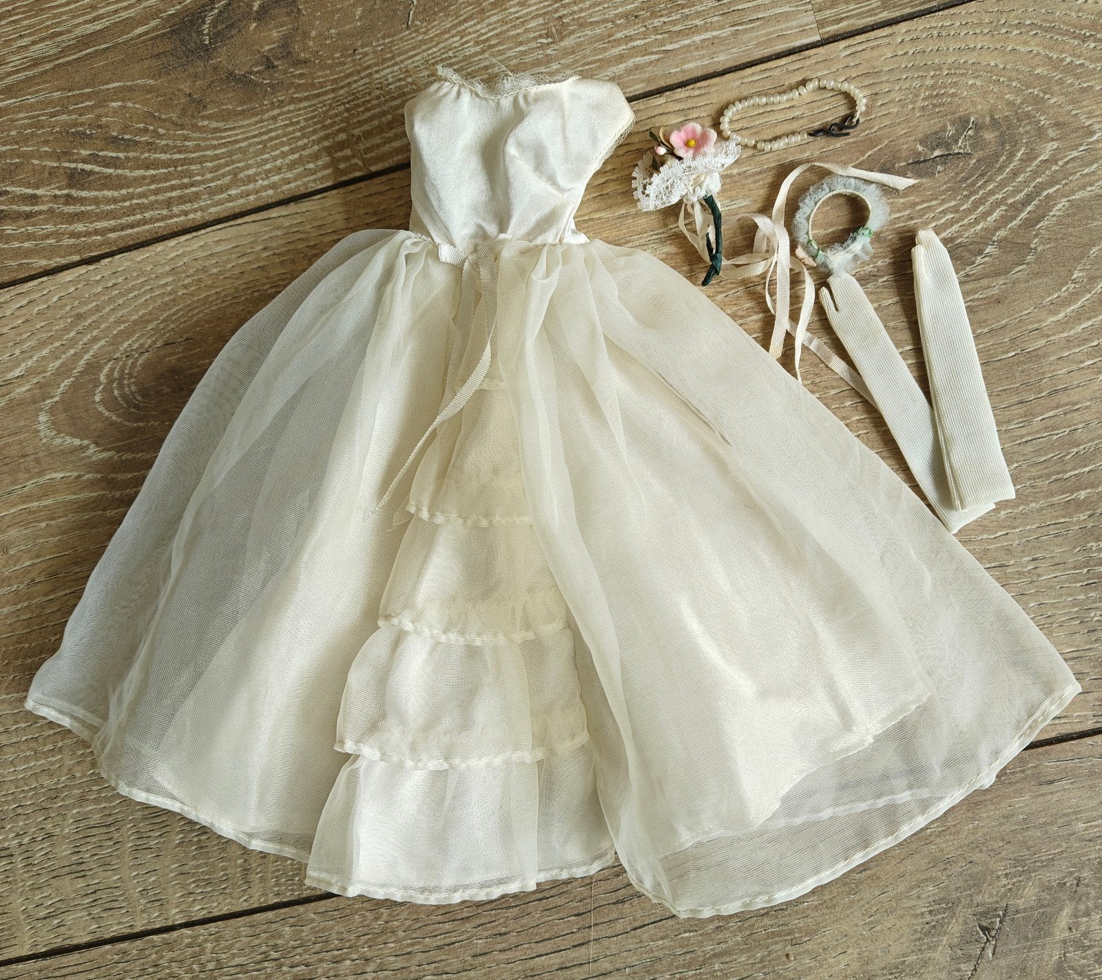 Barbie bruidsjurk Brides Dream 1963 / 1965, Verzamelen, Poppen, Ophalen of Verzenden, Gebruikt, Fashion Doll