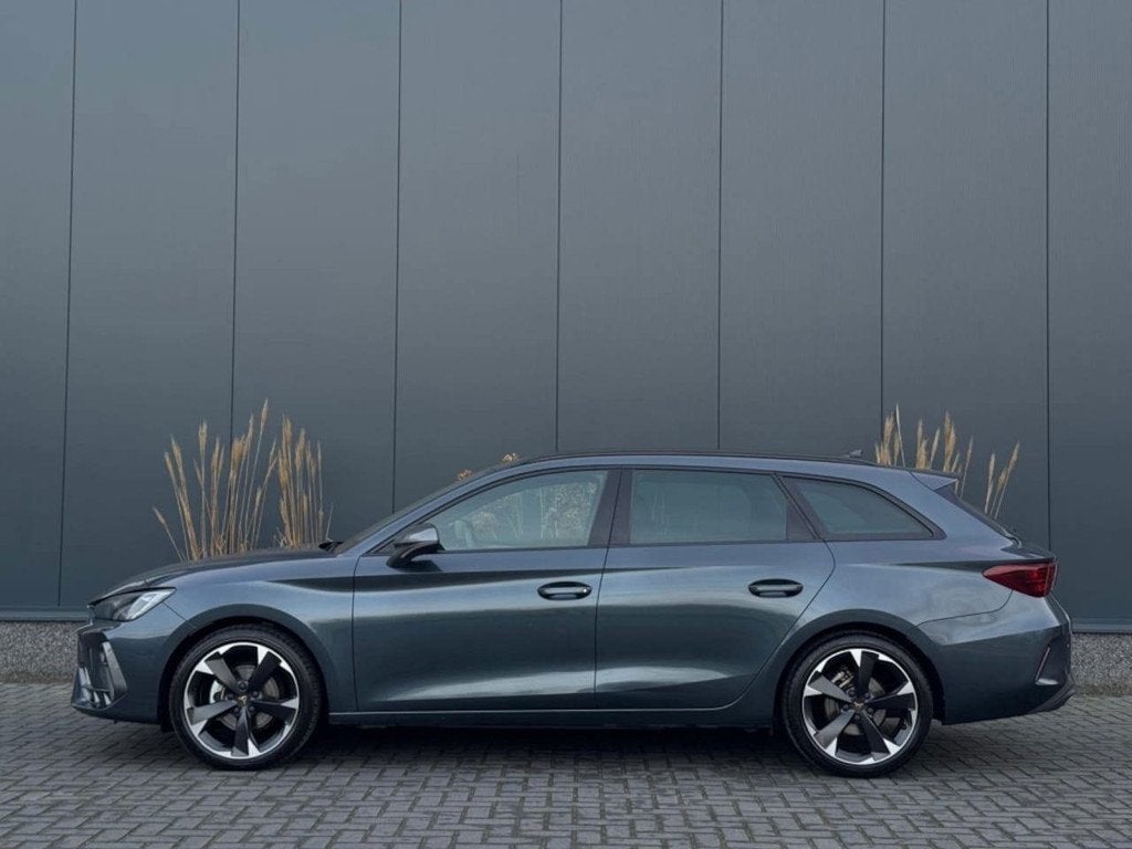Cupra León
