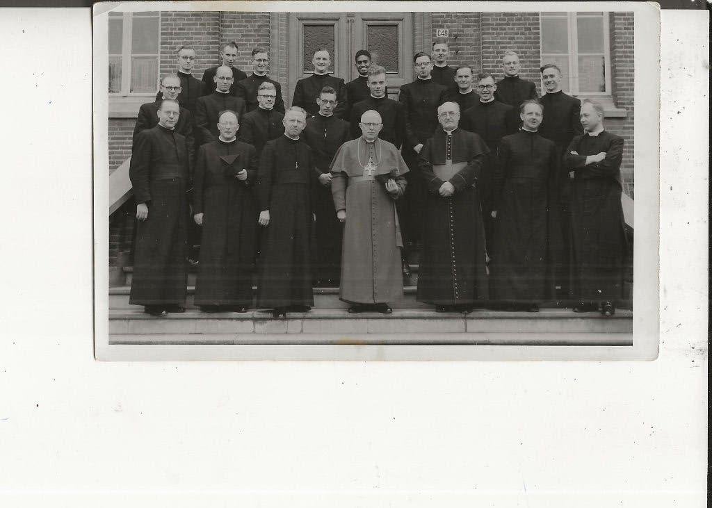 Westland Onbekend Bijeenkomst RK Geestelijken Foto, Verzamelen, Ansichtkaarten | Nederland, Ophalen of Verzenden, 1920 tot 1940