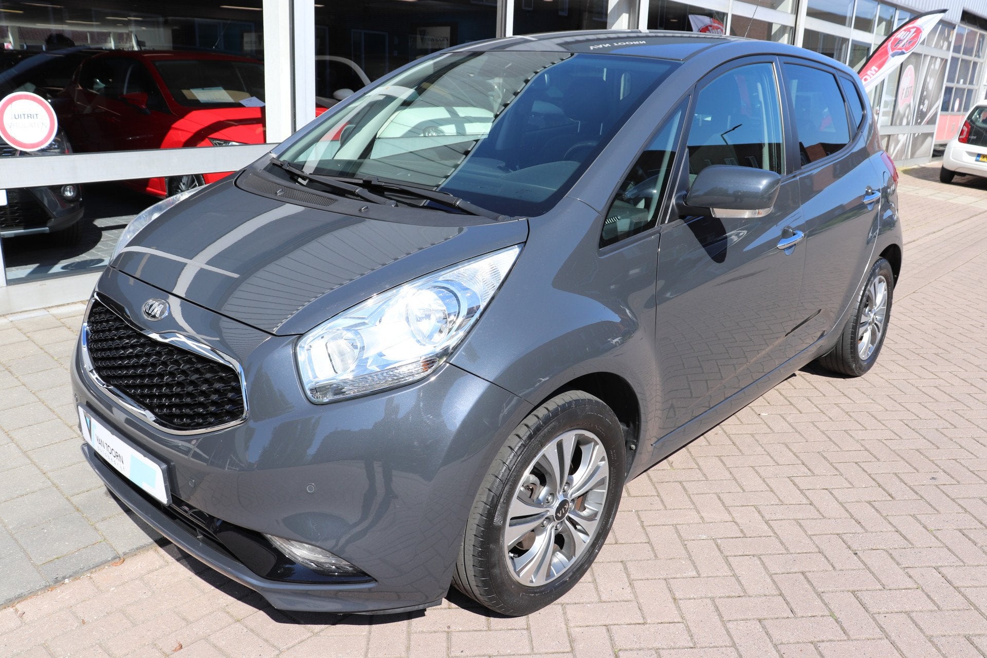Kia Venga 1.6 CVVT ExecutiveLine Automaat. Trekhaak, navigat, Auto's, 15 km/l, Gebruikt, 4 cilinders, Leder en Stof