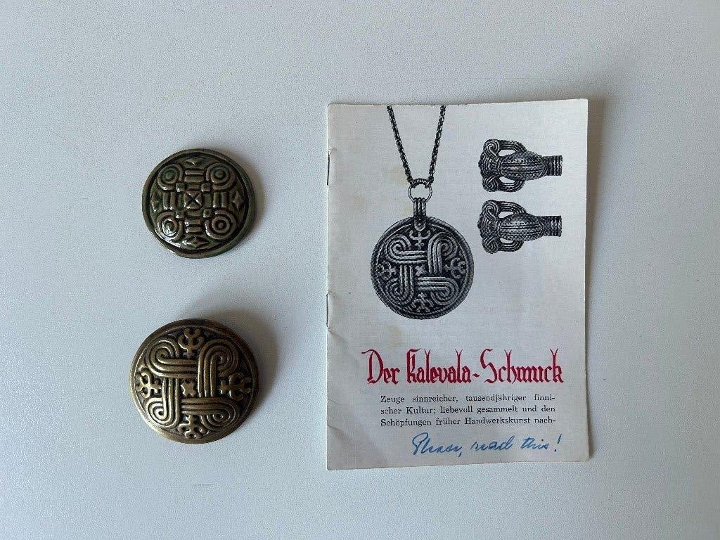 mantelspelden Fibula Kalevala, Ophalen of Verzenden