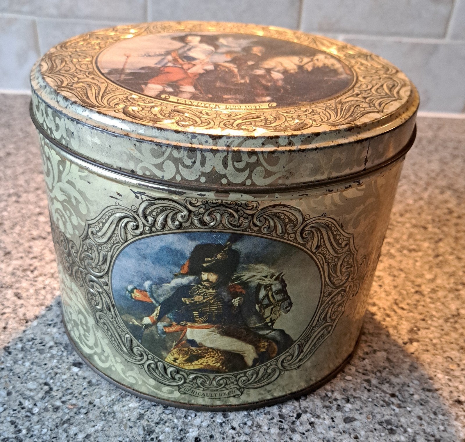 Vintage Italiaans koekblik Confezione oude meesters, Verzamelen, Blikken, Ophalen of Verzenden, Gebruikt, Overige