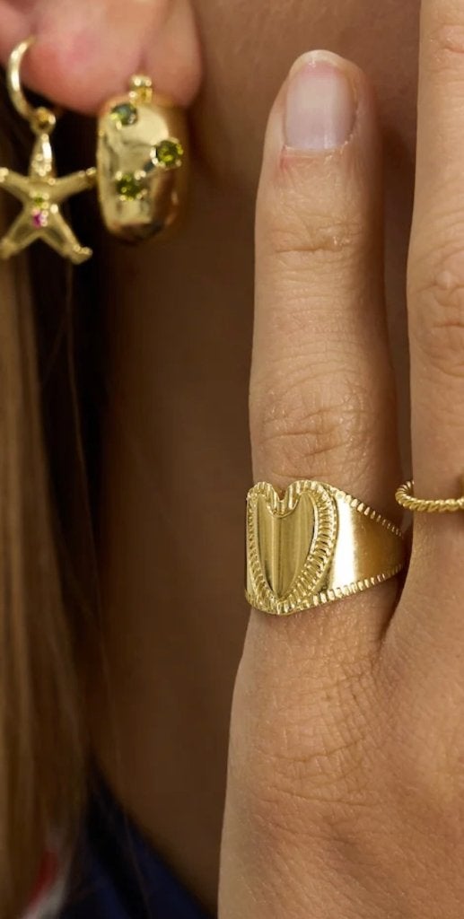 NIEUW Anna + Nina (pink)ring gold plate hart 14, Overige materialen, Verzenden, Nieuw, Kleiner dan 17