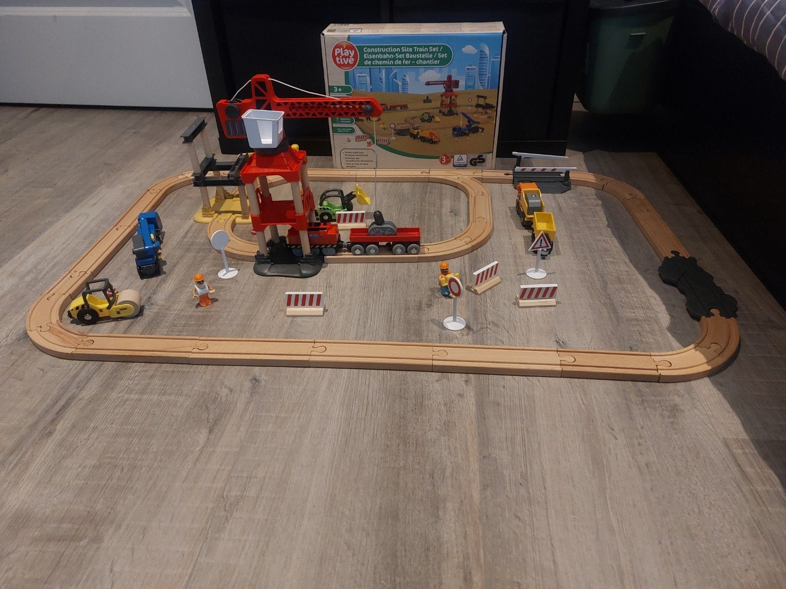 Playtive Houten Treinset Bouwplaats met Kraan en Voertuigen, Kinderen en Baby's, Speelgoed | Houten speelgoed, Ophalen