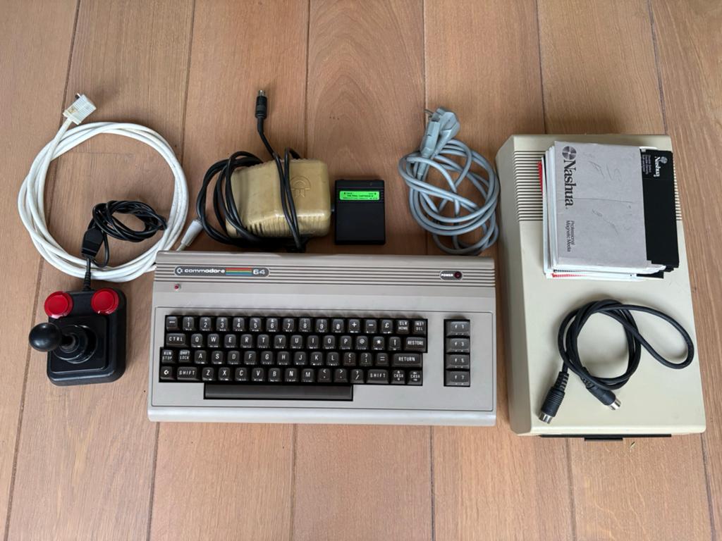 Commodore 64 zeer complete set 2, Ophalen of Verzenden, Commodore C 64