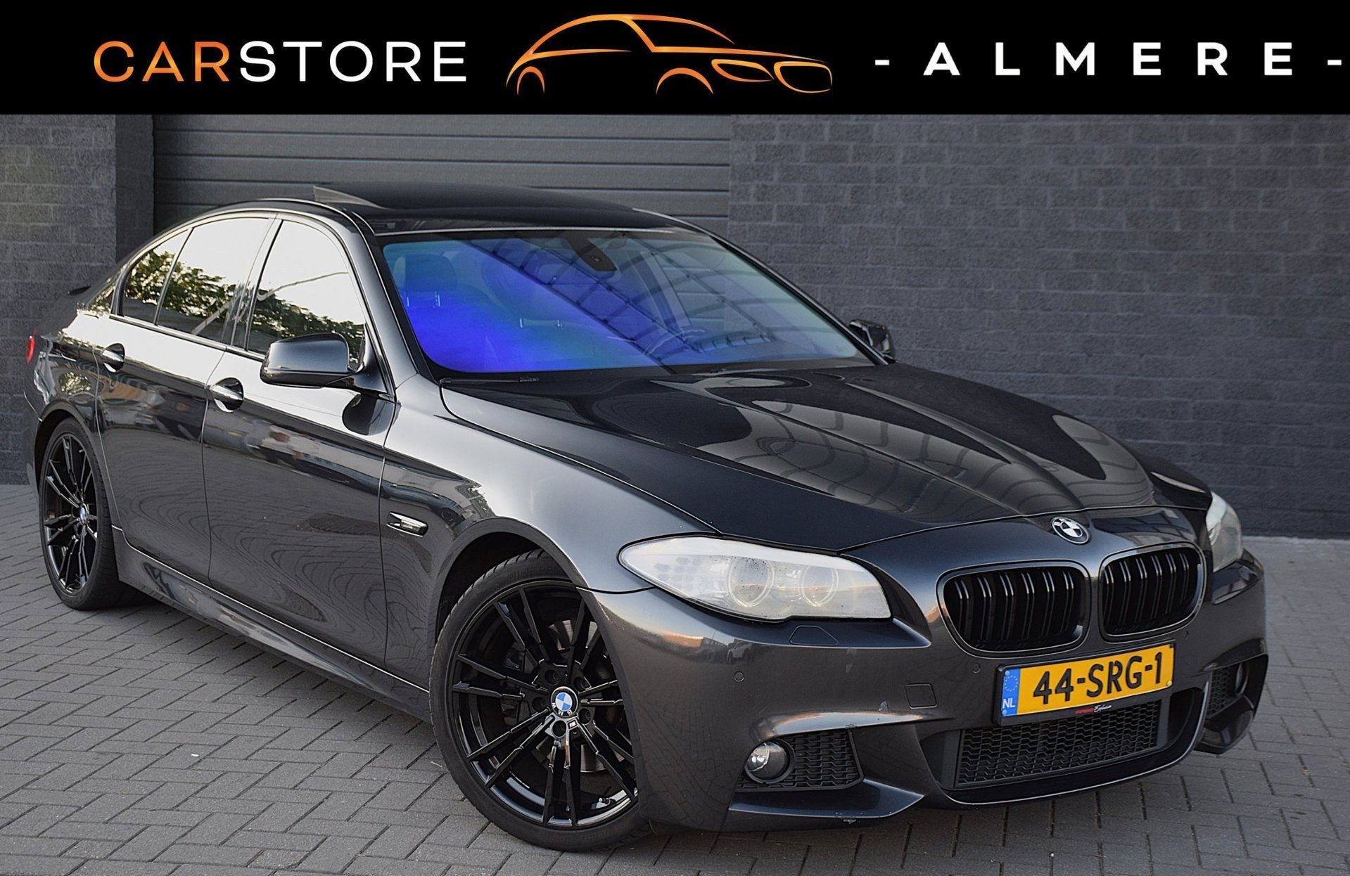 BMW 5-serie 530d High Executive*M-Pakket*DAK*HEAD-UP*NL Auto, Auto's, Automaat, Euro 5, Achterwielaandrijving, Gebruikt