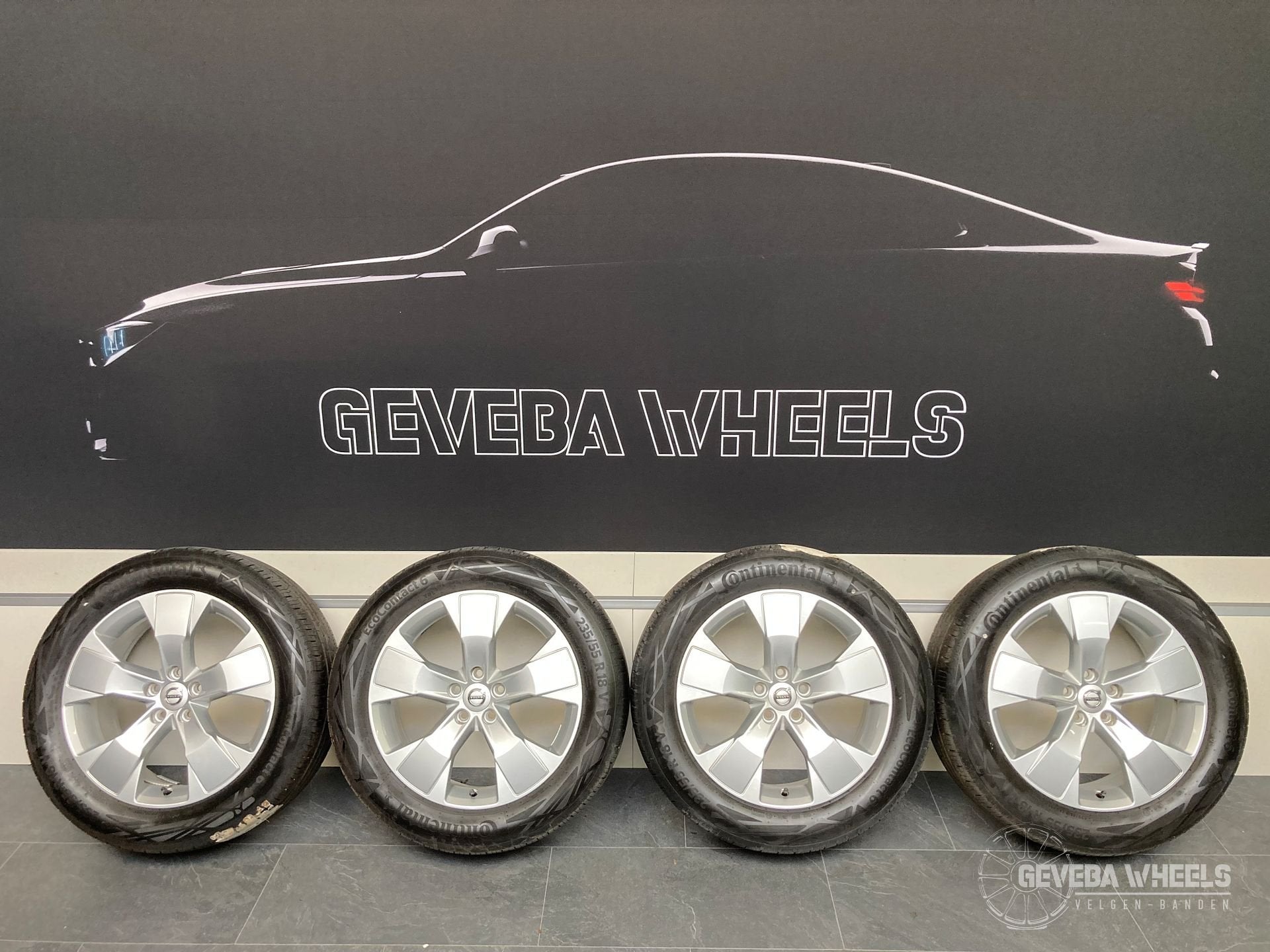 18” originele Volvo XC40 velgen + banden 5x108 31471553, Auto-onderdelen, Banden en Velgen, 18 inch, Gebruikt, -, -