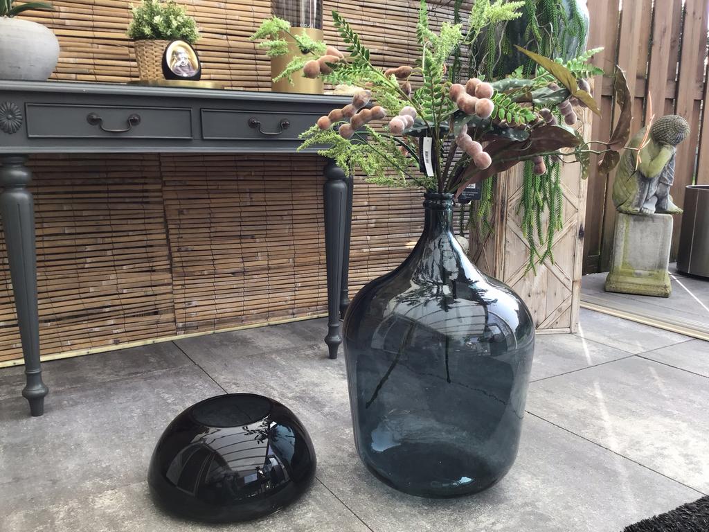 Grote groene vaas met ptmd kunstbloemen., Ophalen, Zo goed als nieuw, Overige kleuren, Minder dan 50 cm