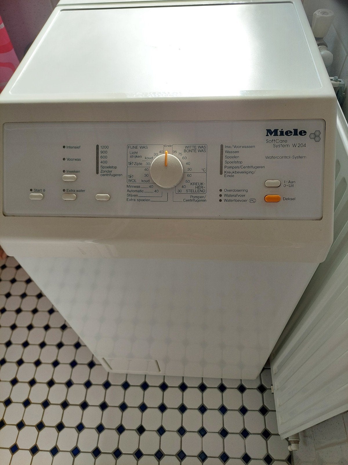 Miele wasmachine W204  Bovenlader, 4 tot 6 kg, Ophalen of Verzenden, 1200 tot 1600 toeren, 85 tot 90 cm