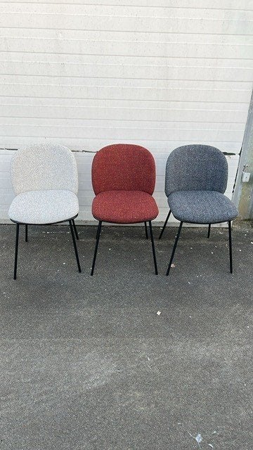 4 stoelen By boo nieuw model Clypso beige, rood, antraciet, Ophalen, Overige kleuren, Nieuw, Stof