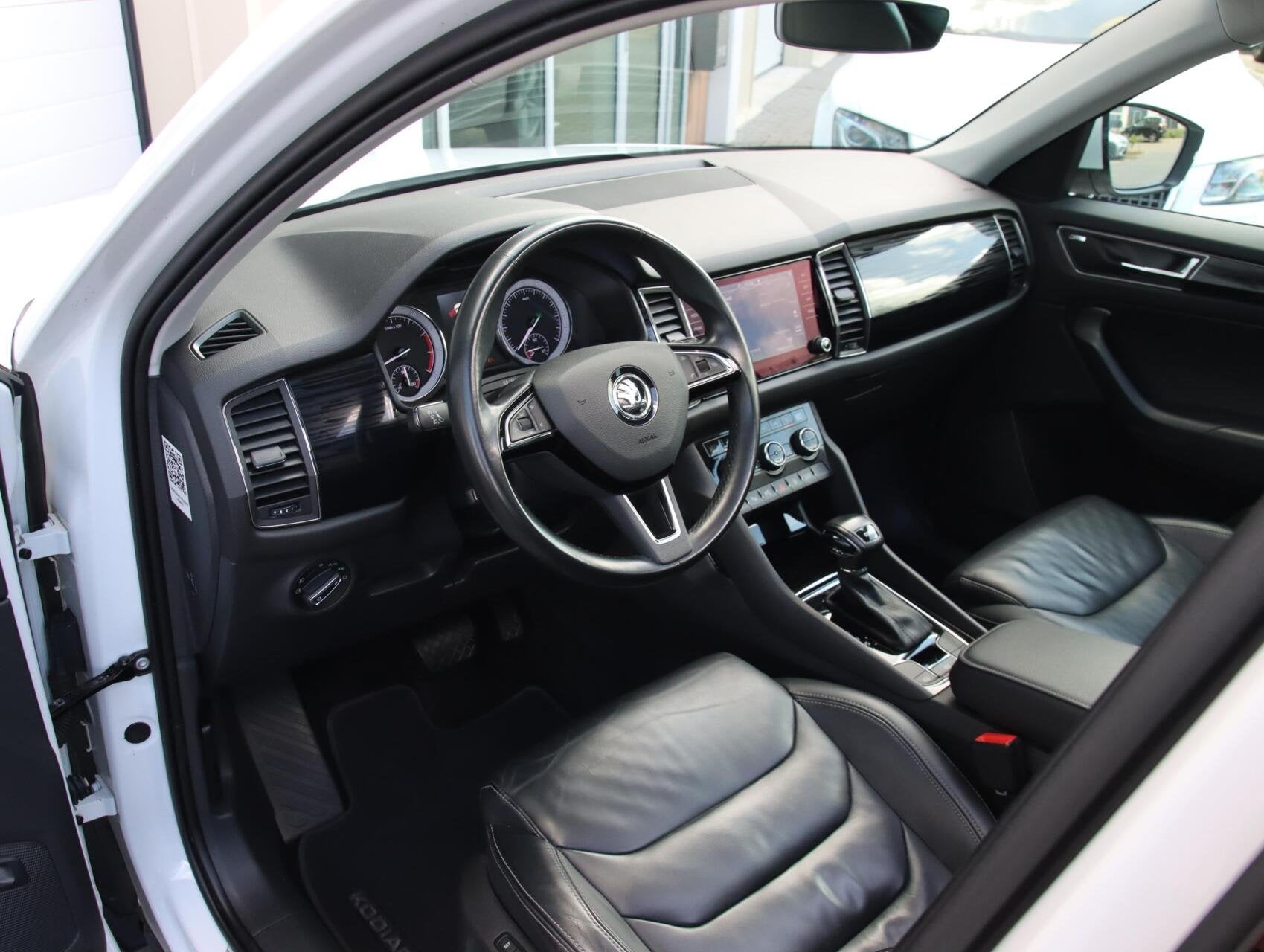 Skoda Kodiaq 1.4 TSI 150PK Style Business 7persoons | Panora, 4 cilinders, 7 stoelen, Wit, Kodiaq