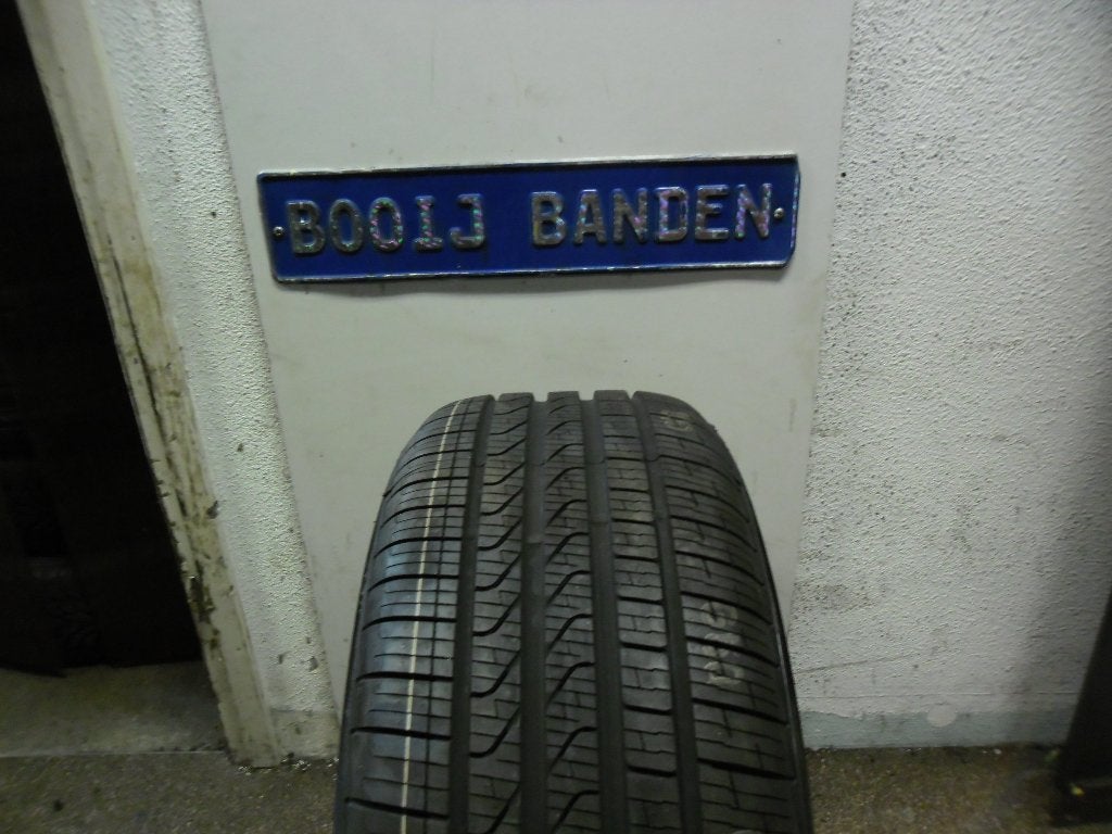 245 45 18 rft nieuwe pirelli cinturato all season, Auto-onderdelen, Banden en Velgen, 18 inch, 245 mm, Banden en Velgen, Nieuw