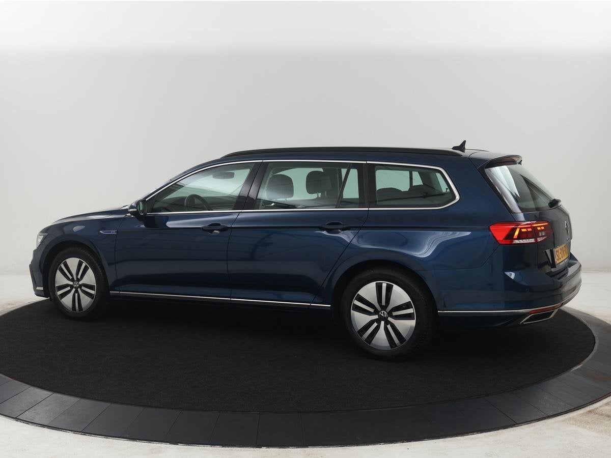 Volkswagen Passat Variant 1.4 TSI PHEV GTE Business | SOH 92, Auto's, Stof, Gebruikt, 4 cilinders, Blauw