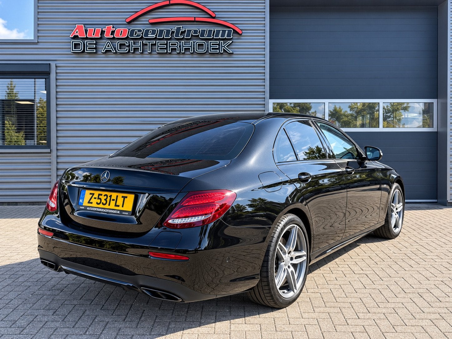 Mercedes-Benz E-klasse 350 e Premium Plus AMG | Adaptive Cru, Auto's, Automaat, Achterwielaandrijving, Gebruikt, 4 cilinders