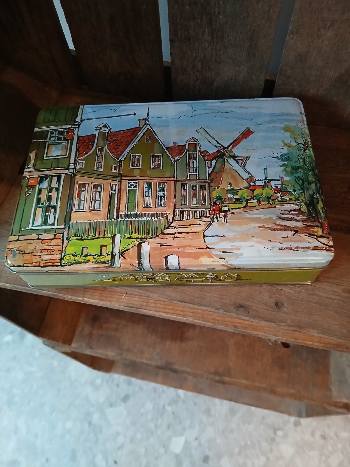 Vintage koektrommel met Hollandse molen en huisjes, Ophalen of Verzenden, Gebruikt, Koek(jes), Overige merken