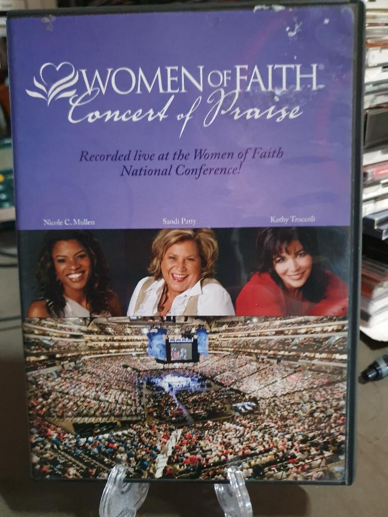Women of Faith Concert of praise DVD, Alle leeftijden, Ophalen, Zo goed als nieuw