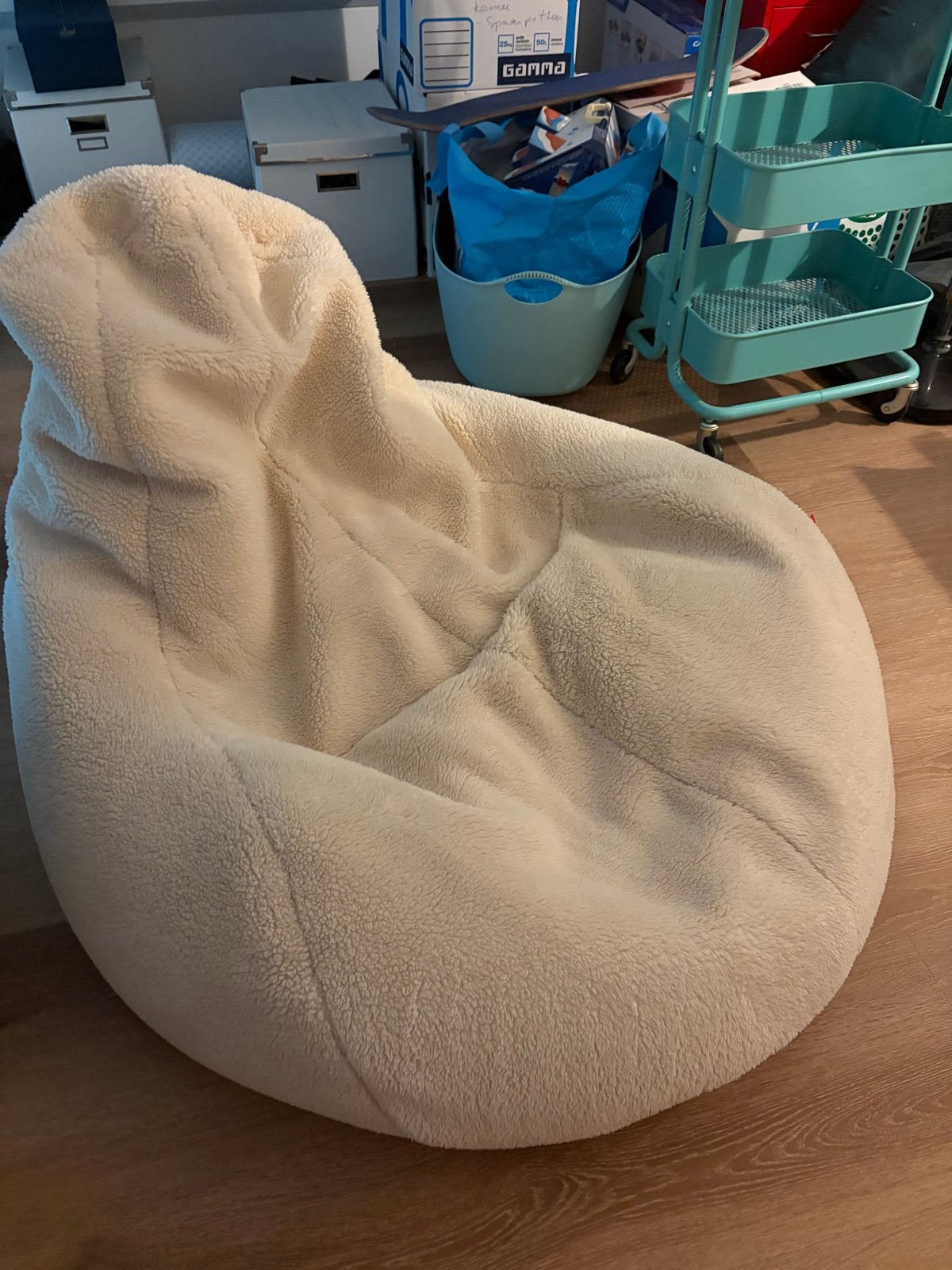 Loungepug zitzak met voetenbankje - Zo goed als nieuw, Huis en Inrichting, Zitzakken, Ophalen, Zo goed als nieuw, Beige, Zitzak