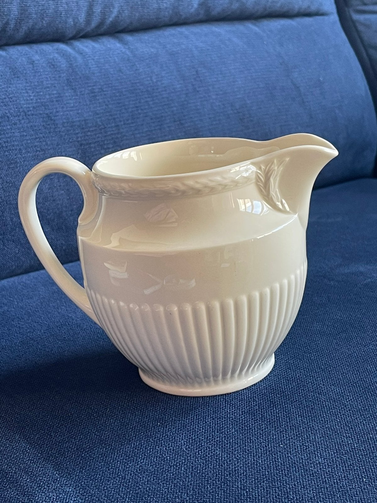 Wedgwood & Etruria Edme schenkkan 0,6 L. Geheel gaaf., Ophalen of Verzenden