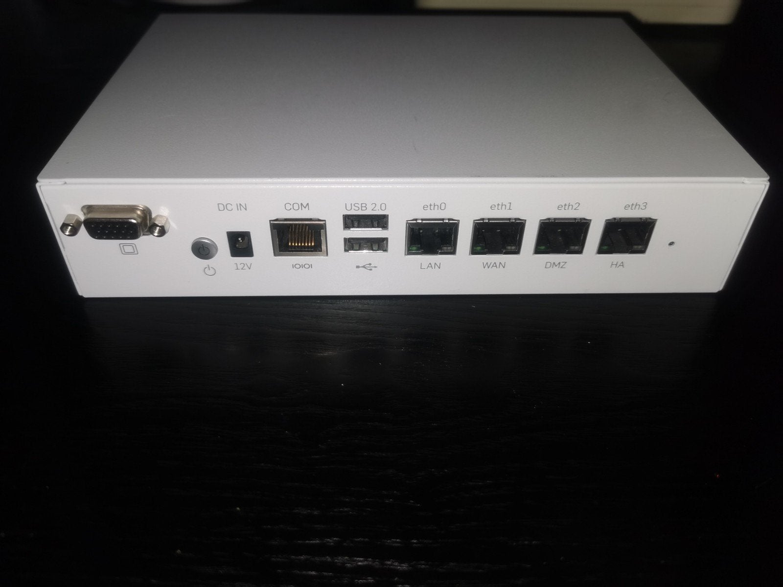 Sophos UTM 110/120 Firewall/Router met adapter, Ophalen of Verzenden, Gebruikt, Router, Sophos