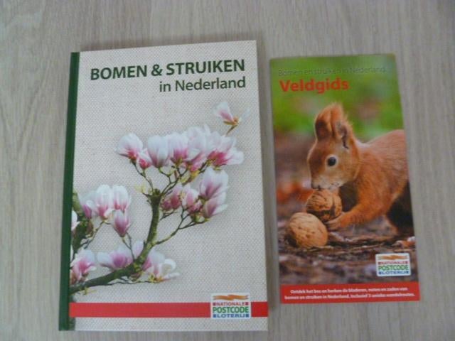 Bomen & struiken in Nederland. Compleet met veldgids. Nieuw!, Boeken, Ophalen of Verzenden, Nieuw, Bloemen, Planten en Bomen