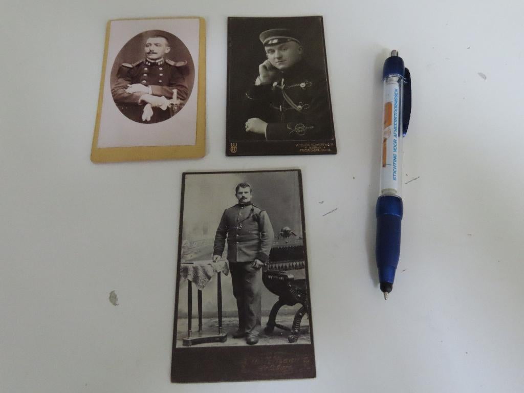 3 antieke foto's man in uniform militair (Duits, Oostenrijk), Verzamelen, Gebruikt, Verzenden, Foto, Voor 1940