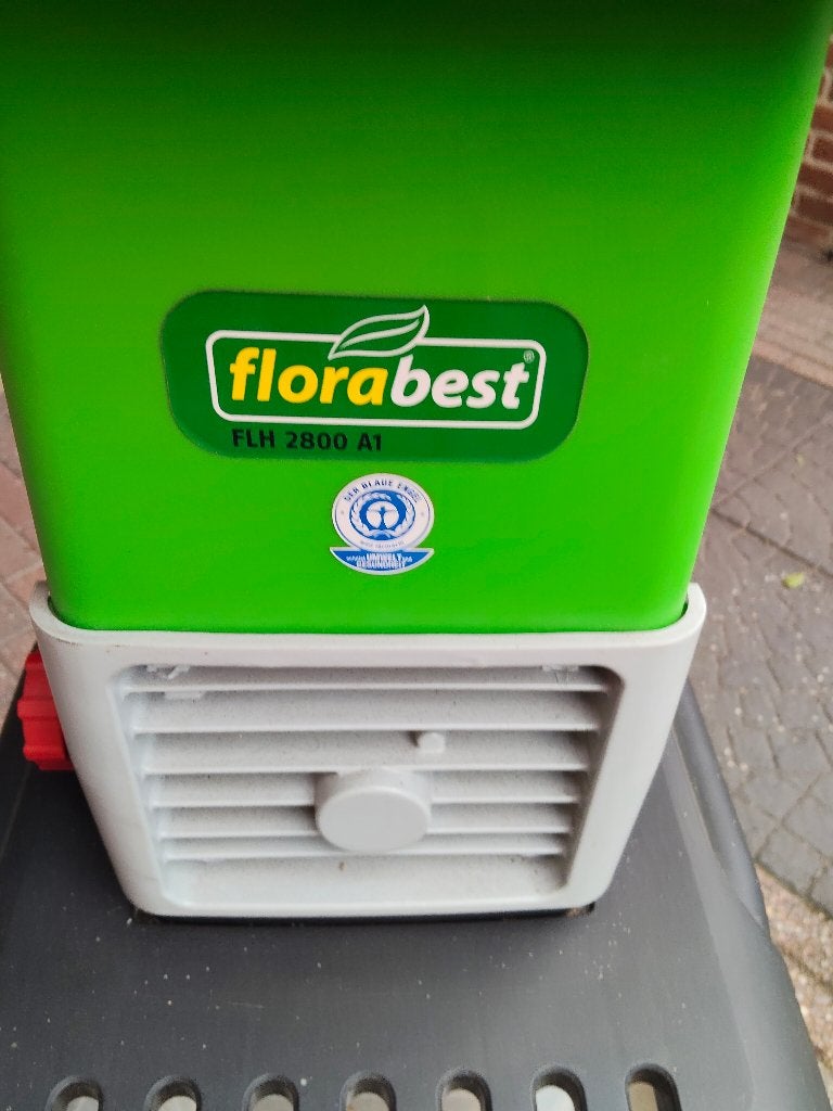 Takken versnipperaar, Ophalen, Gebruikt, Florabest, Met opvangbak
