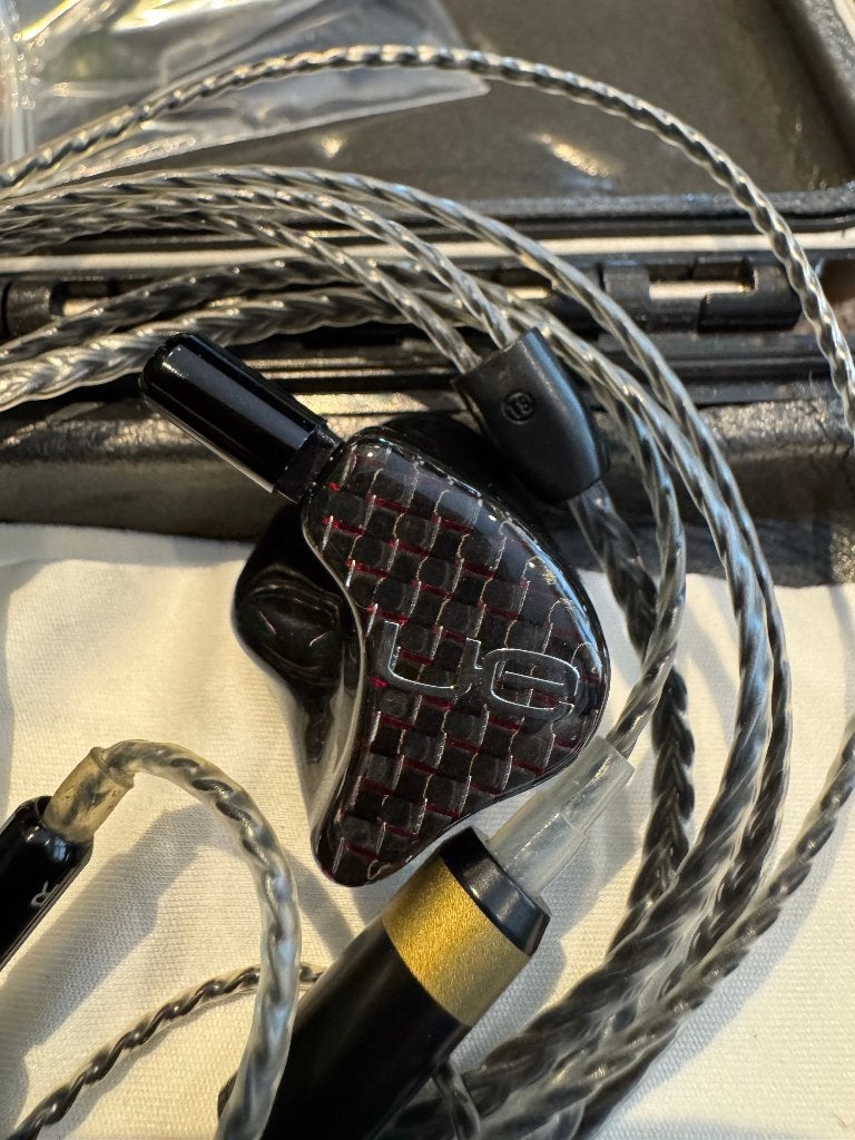 Ultimate Ears UE Live In-Ear Monitors met case, Audio, Tv en Foto, Koptelefoons, Overige merken, In-ear, Ophalen of Verzenden