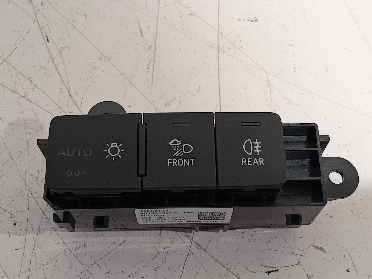 Lichtschakelaar Audi RS 3, Onderdelen@venauto.nl, Van der Ven Autorecycling B.V., Gebruikt, Ettenseweg 76, 4706 PB Roosendaal, The Netherlands
