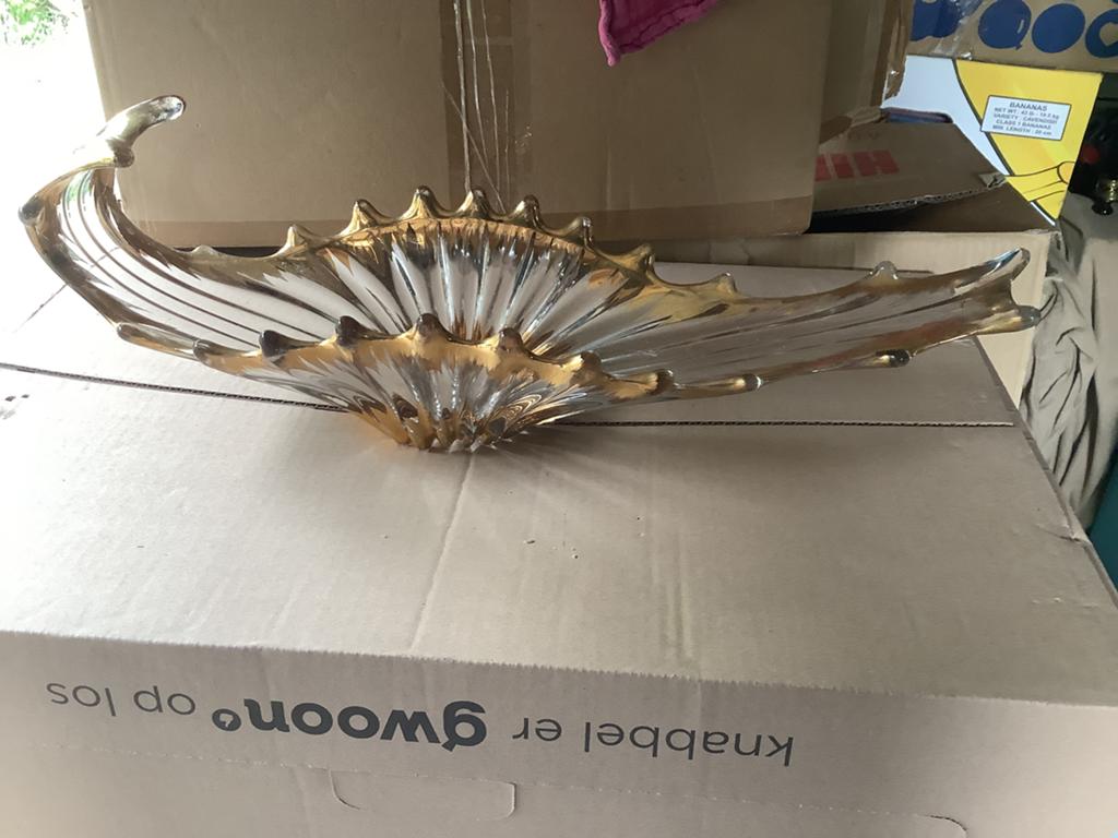 Grote vintage kristallen schaal van BAYEL met gouden accente, Antiek en Kunst, Ophalen of Verzenden
