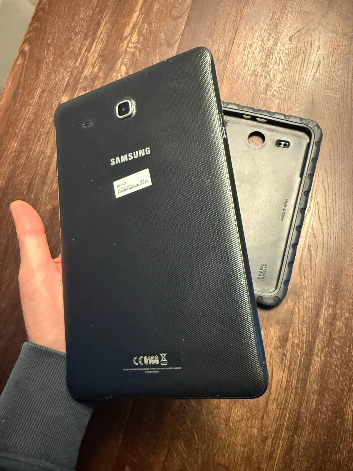 Samsung Galaxy Tab A (SM-T580) met stevige hoes, Zo goed als nieuw, 16 GB, Wi-Fi, Ophalen