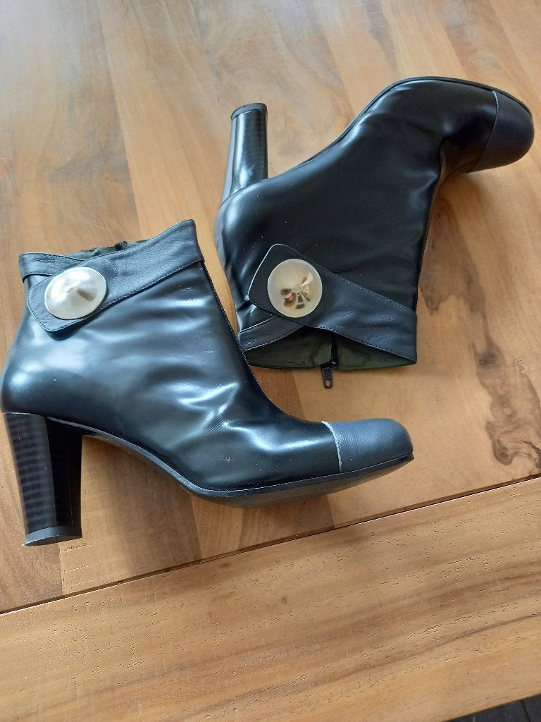 Leren laarsjes, Ophalen, Zwart, Lage of Enkellaarzen, Zo goed als nieuw